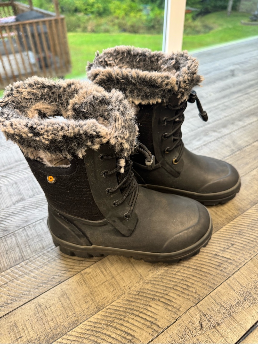 Bogs Winter Snow boots - Big Kids Size 4
